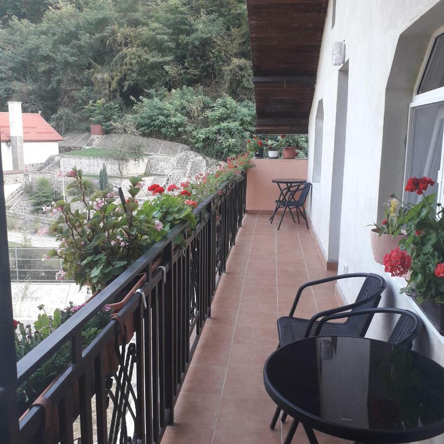 فندق Casamarinela Orşova المظهر الخارجي الصورة